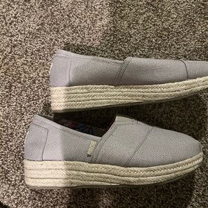 Womens Bobs size 8.5